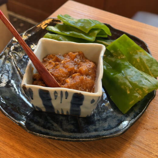 えびせん　肉みそピーマン